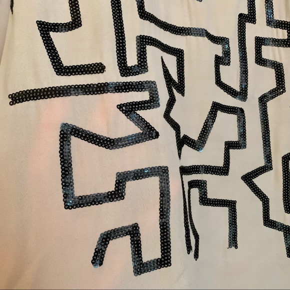 Sheer Tank top w Black Sequin Pattern size M - Picture 2 of 6